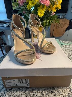 NEWJessica Simpson Champagne Strappy High Heel Sandals